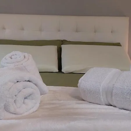 شقة Il Profumo Dellegrazie لو جراتزي