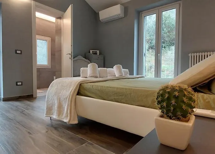 Il Profumo Dellegrazie * Le Grazie (Liguria)